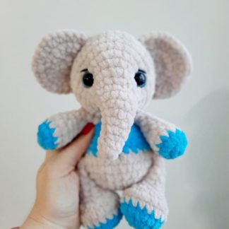 Вязаная игрушка слон